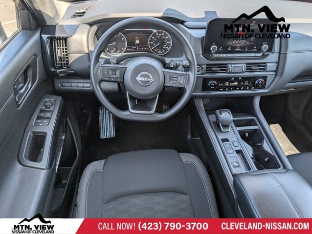 2023 Nissan Pathfinder S