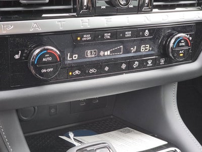 2026 Nissan Pathfinder SL