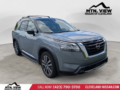 2022 Nissan Pathfinder Platinum