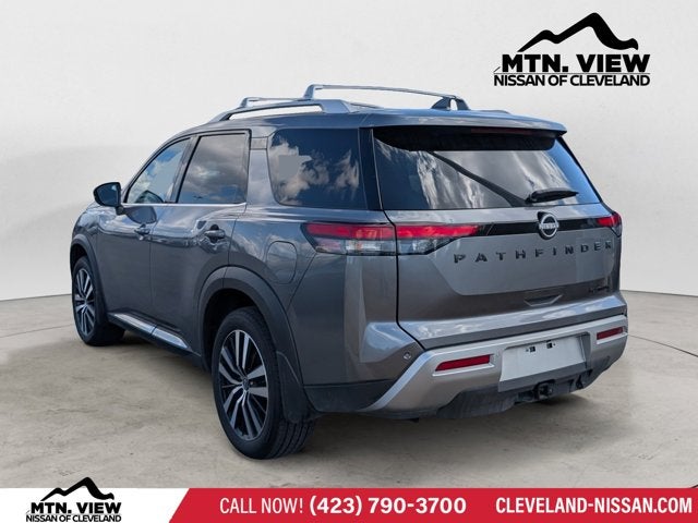 2025 Nissan Pathfinder Platinum