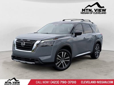 2025 Nissan Pathfinder Platinum