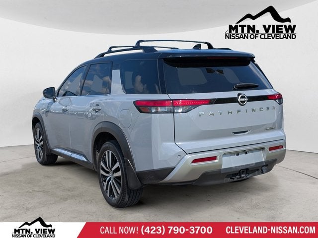 2025 Nissan Pathfinder Platinum