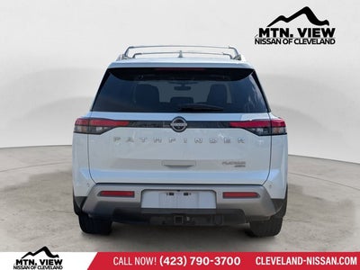 2024 Nissan Pathfinder Platinum