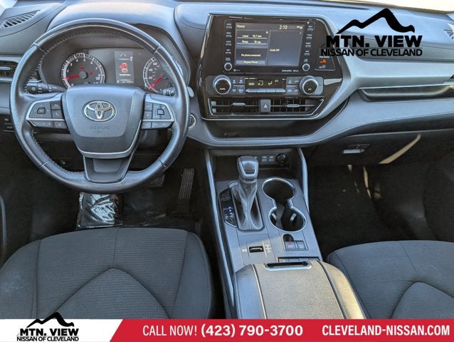 2022 Toyota Highlander LE