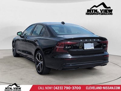 2024 Volvo S60 Core Dark Theme