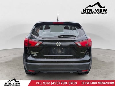2017 Nissan Rogue Sport S