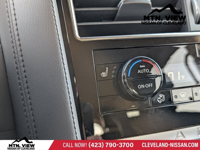 2024 Nissan Armada SV