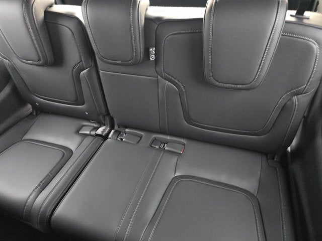 2026 Nissan Armada SV - Photo 12