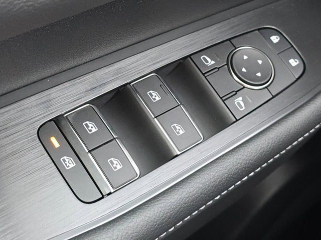 2026 Nissan Armada SV - Photo 14