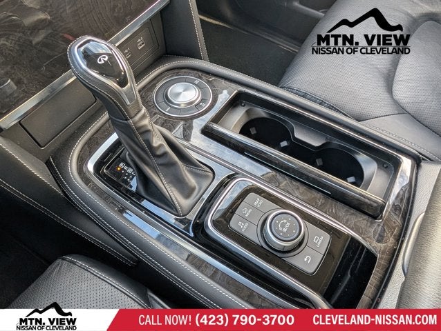 2024 INFINITI QX80 LUXE