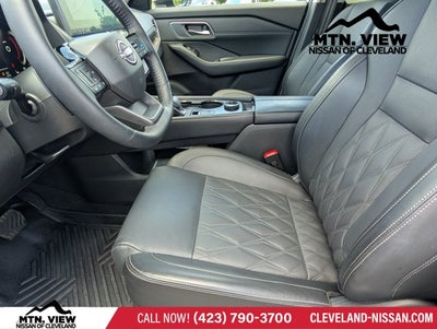 2025 Nissan Rogue Platinum