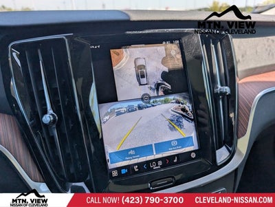 2025 Volvo V60 Cross Country Plus