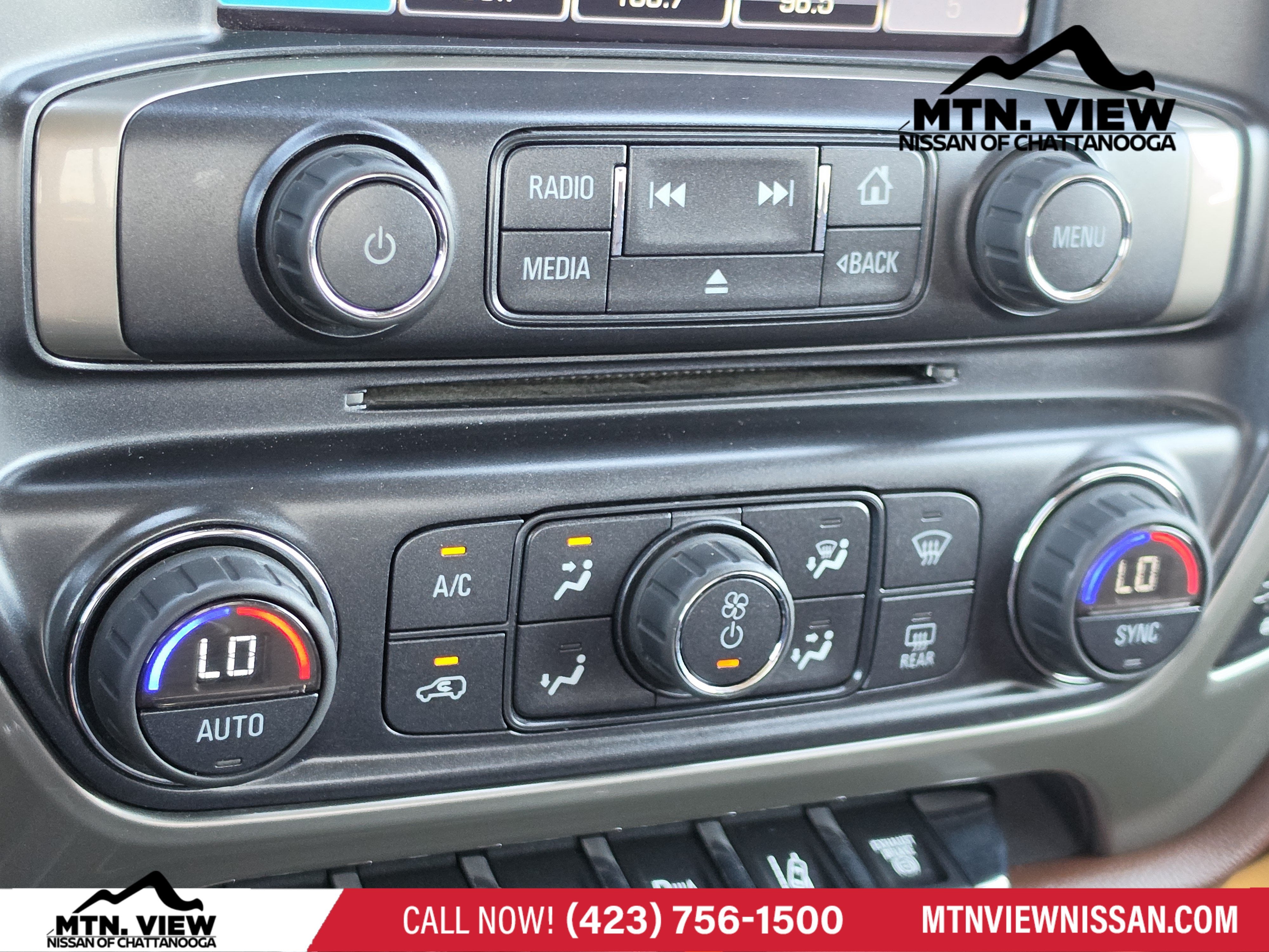 2015 Chevrolet Silverado 3500HD Built After Aug 14 High Country