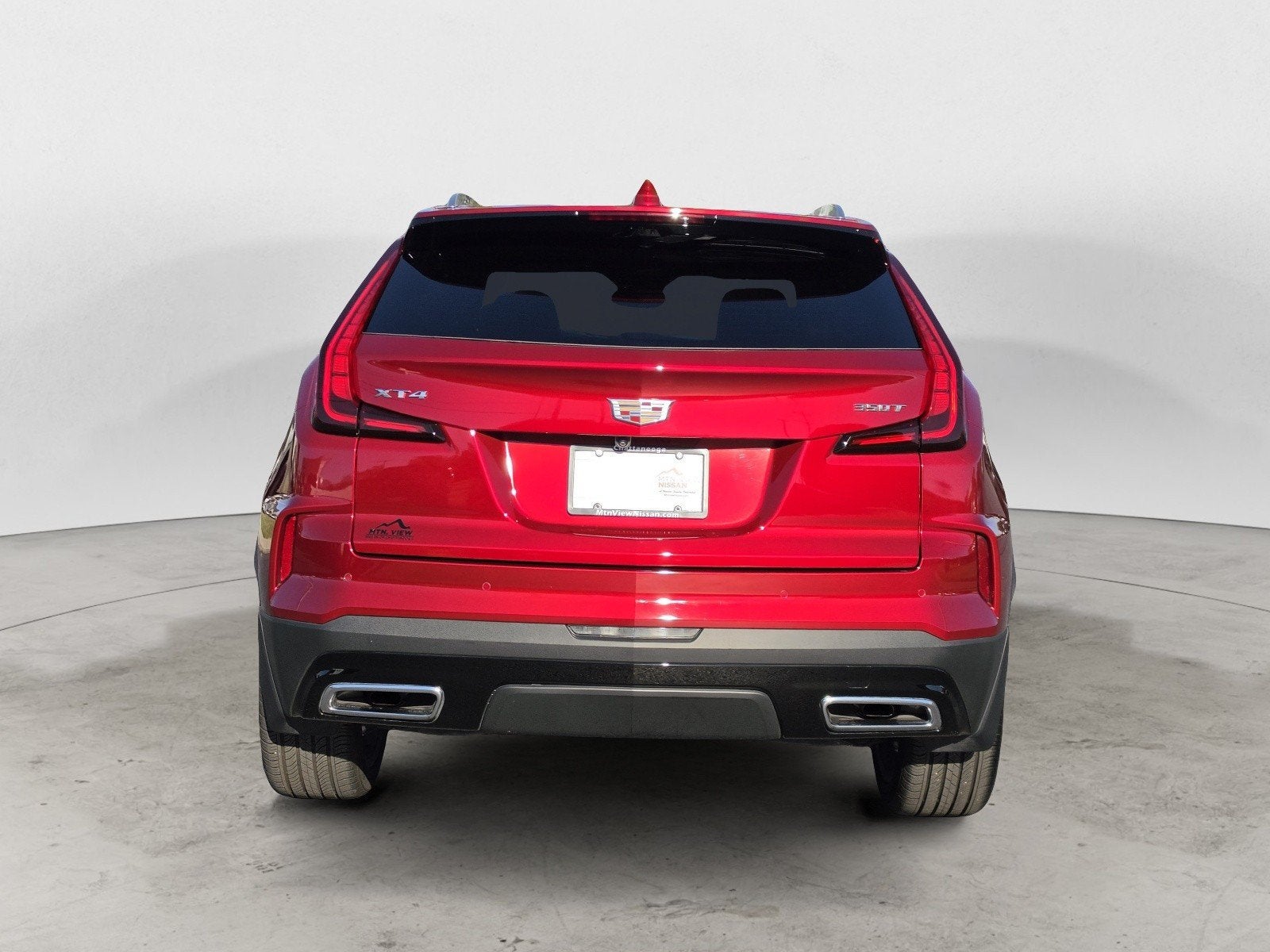 2024 Cadillac XT4 FWD Premium Luxury