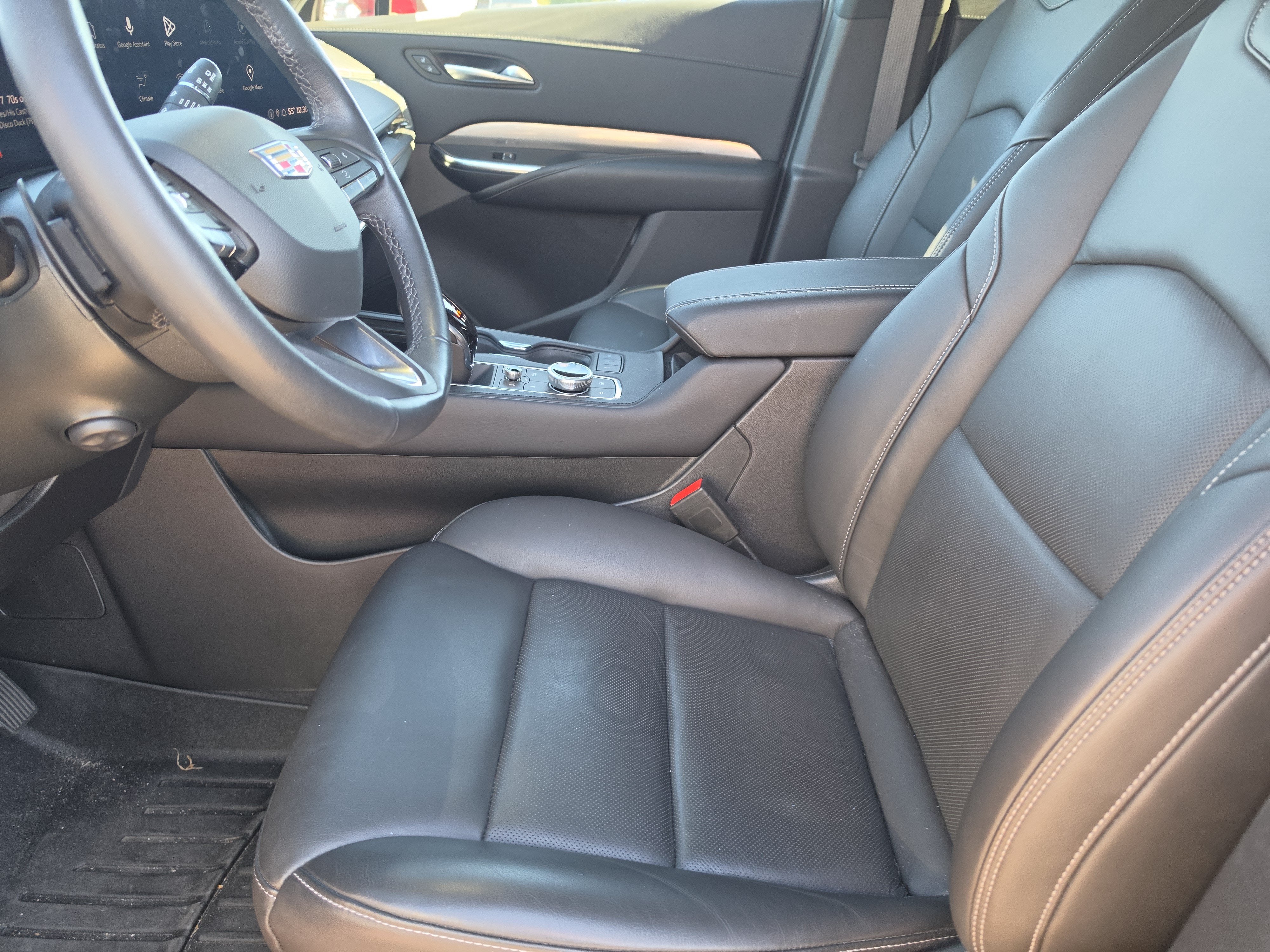 2024 Cadillac XT4 FWD Premium Luxury