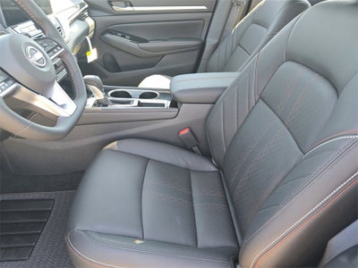 2025 Nissan Altima SR