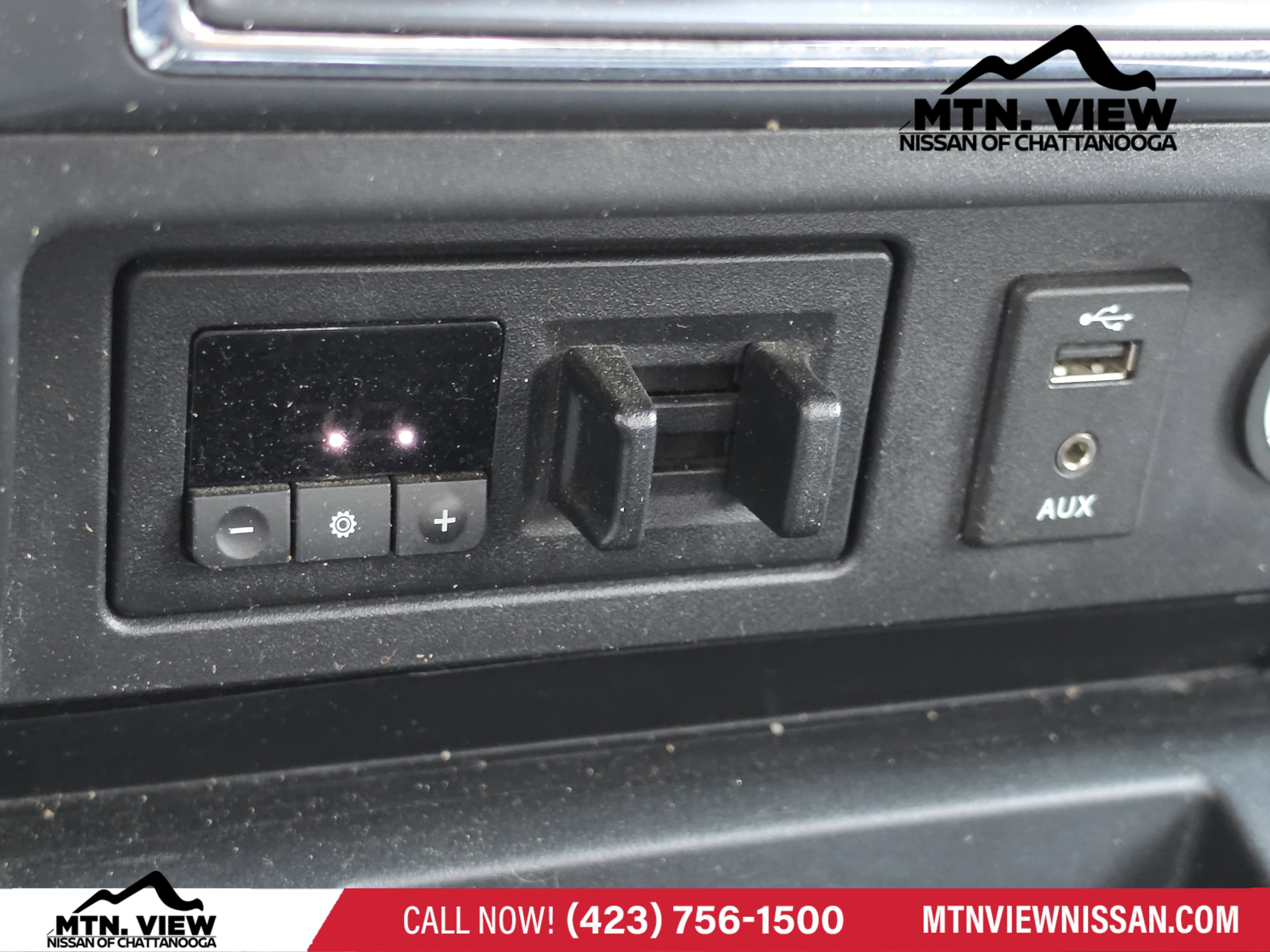 2017 Nissan Titan XD SV