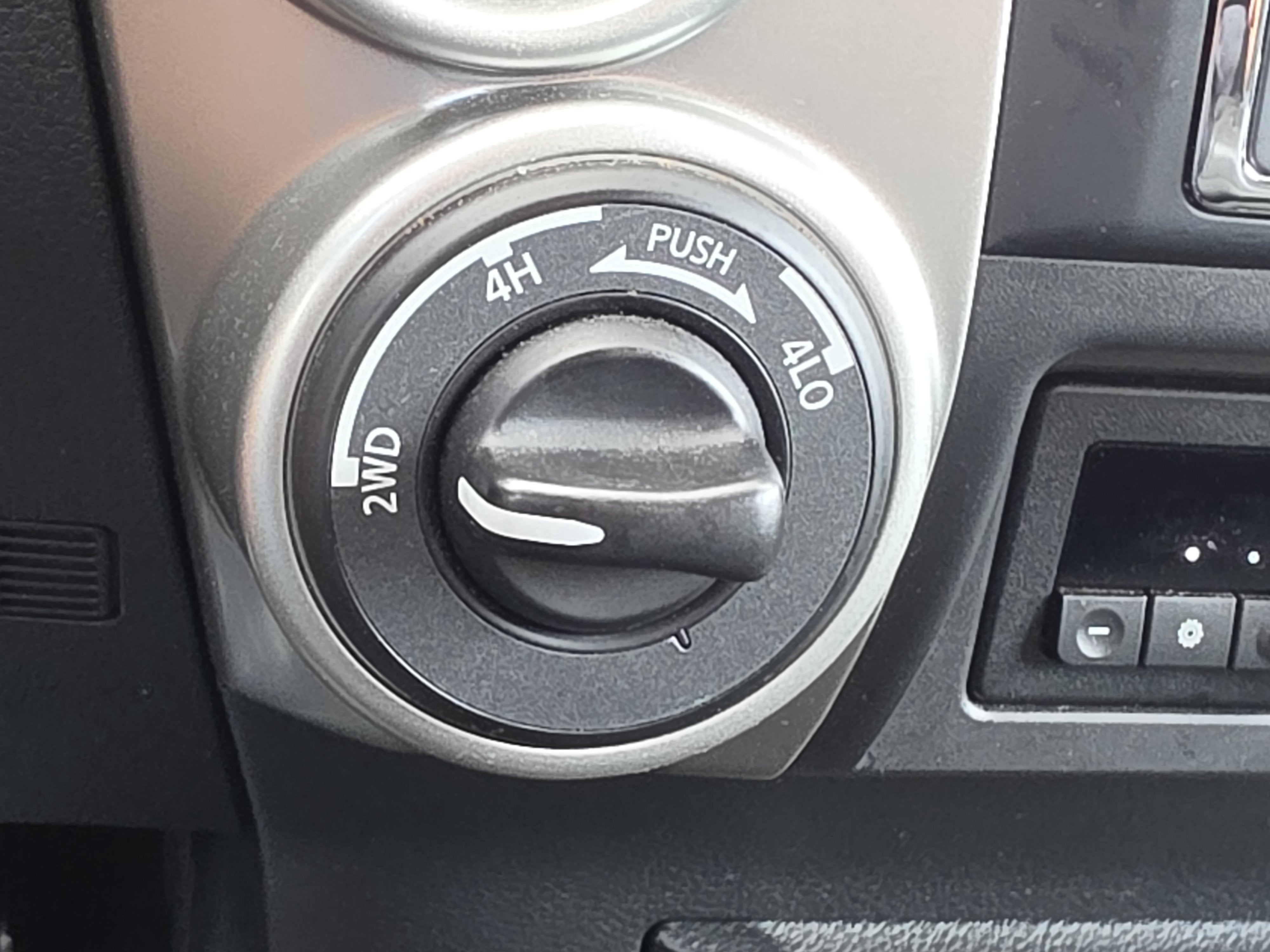 2019 Nissan Titan XD SV