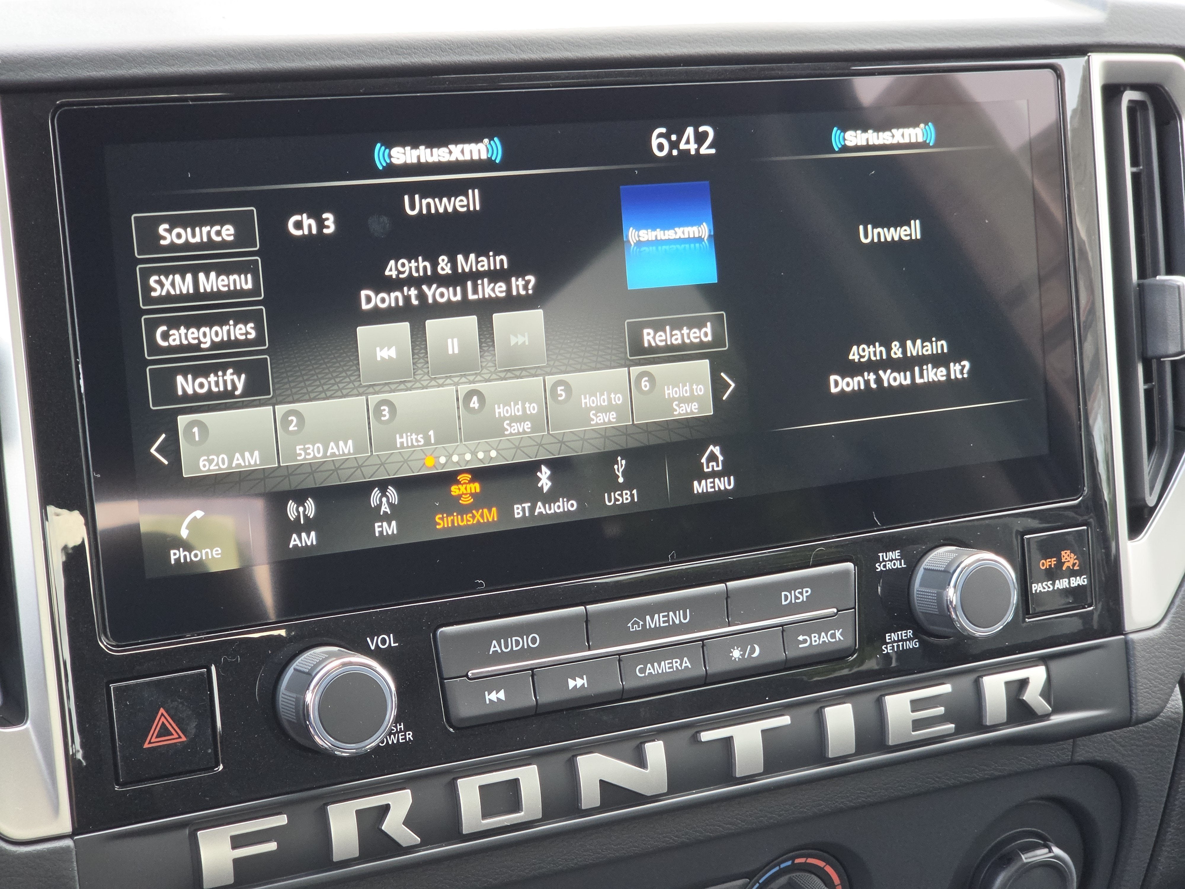 2027 Nissan Frontier SV