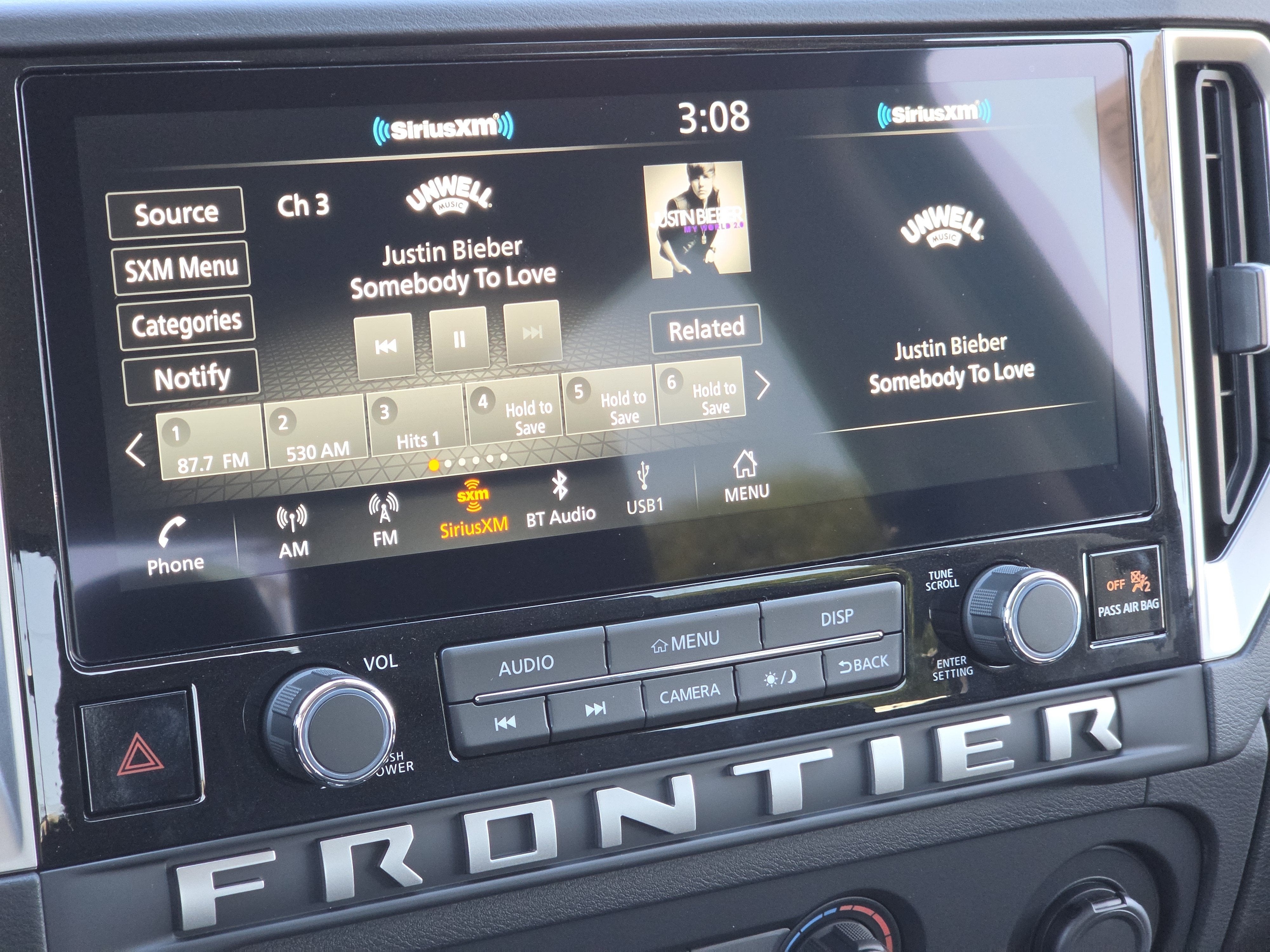 2027 Nissan Frontier SV