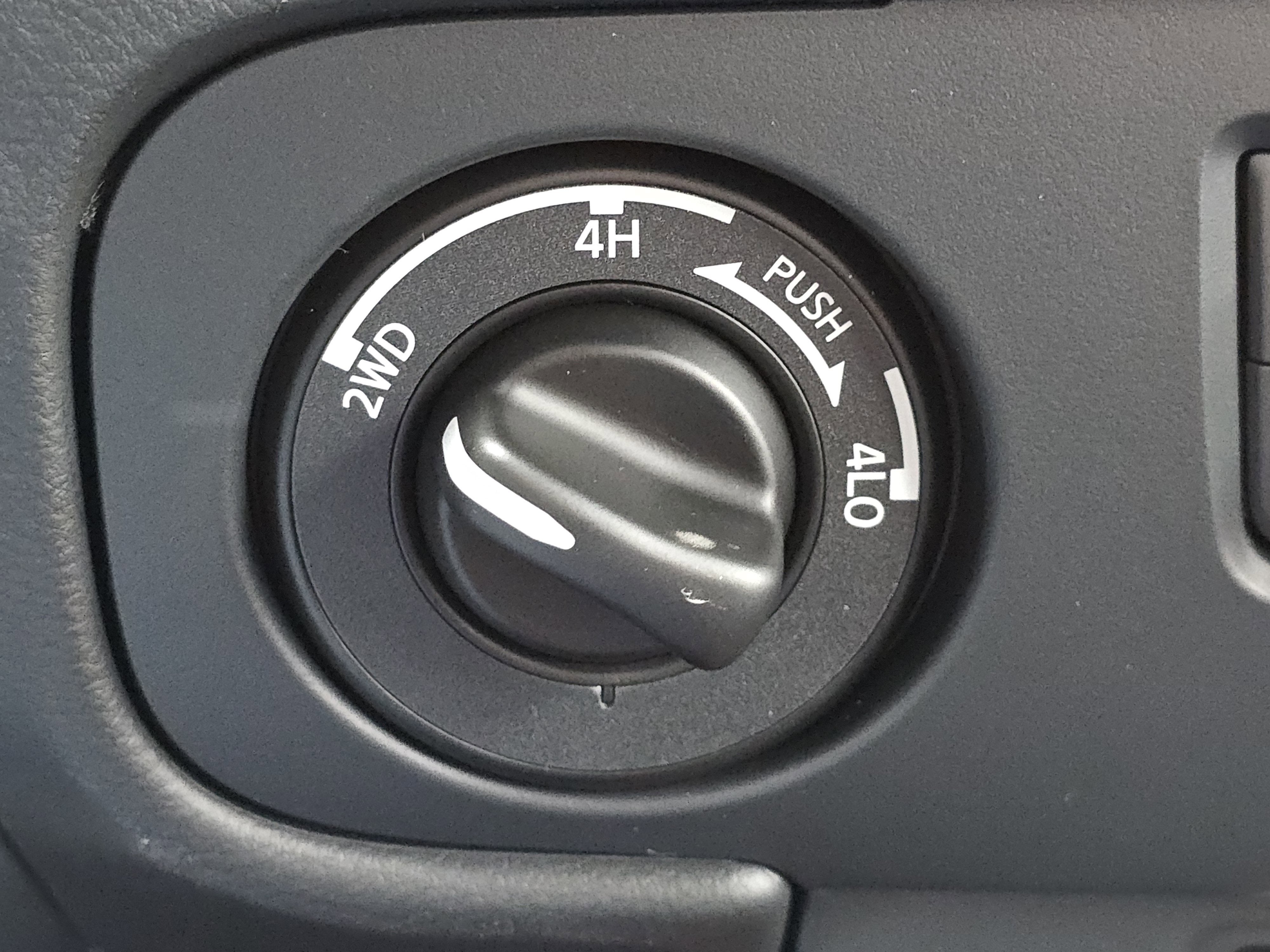 2026 Nissan Frontier PRO-4X w/R Package