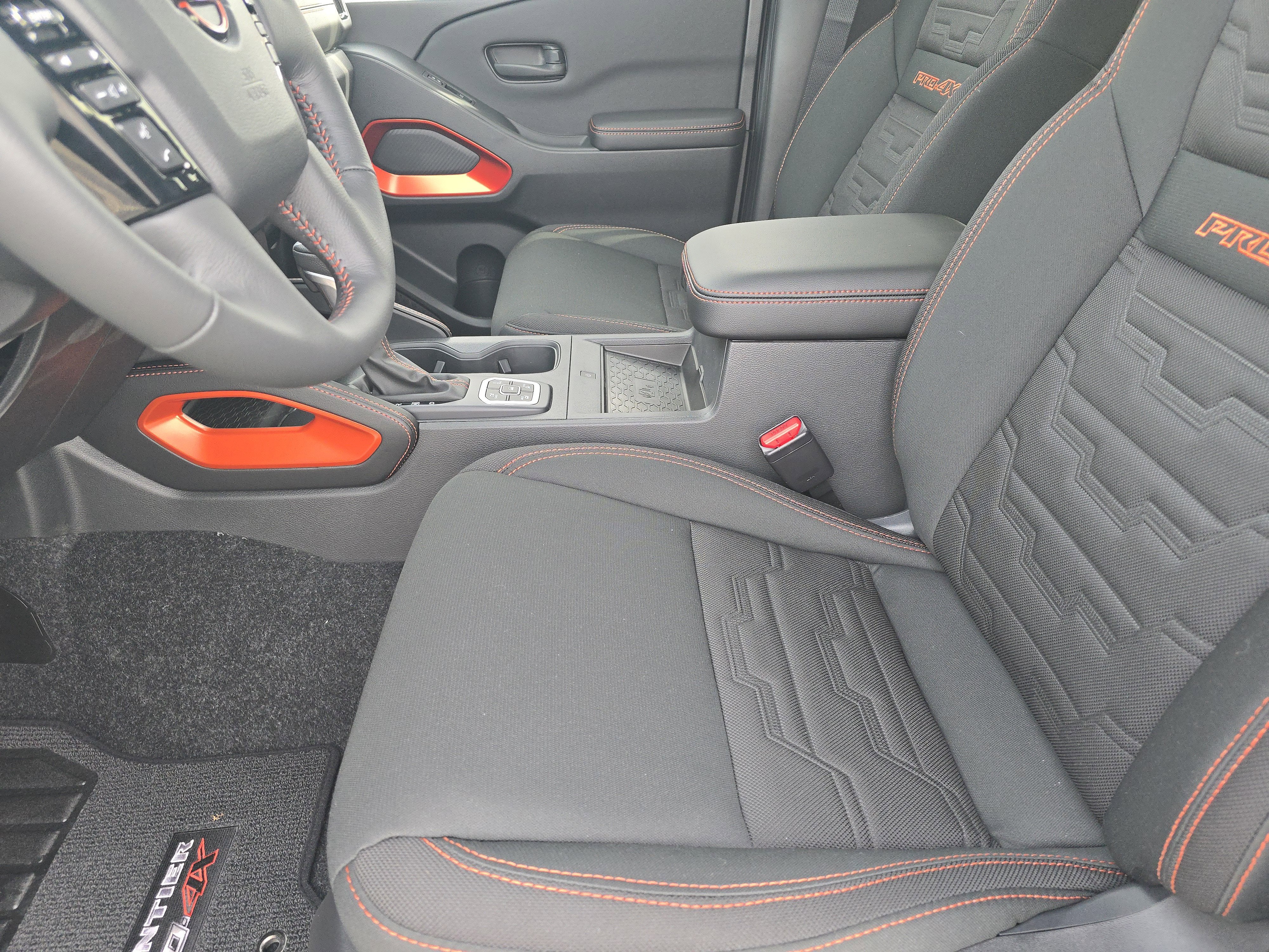 2026 Nissan Frontier PRO-4X w/R Package