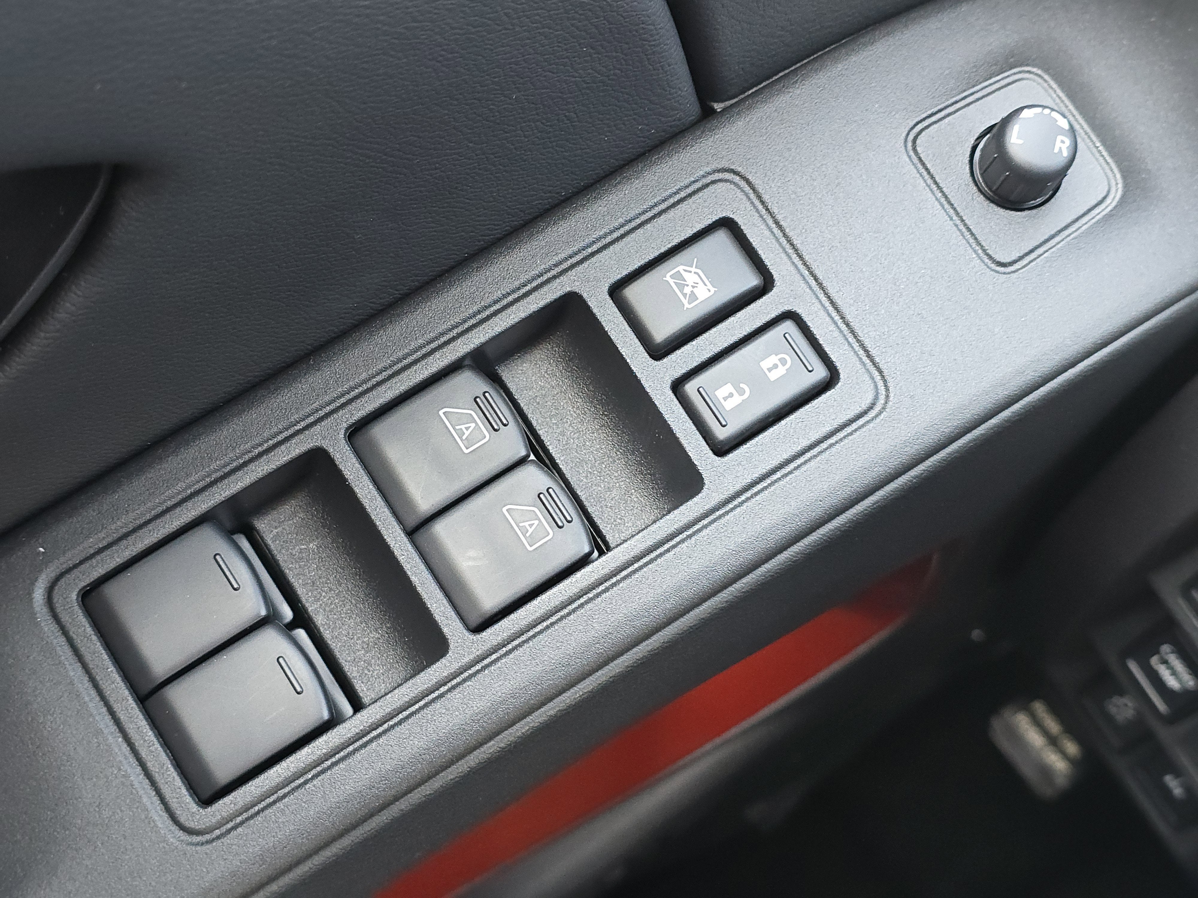 2026 Nissan Frontier PRO-4X w/R Package