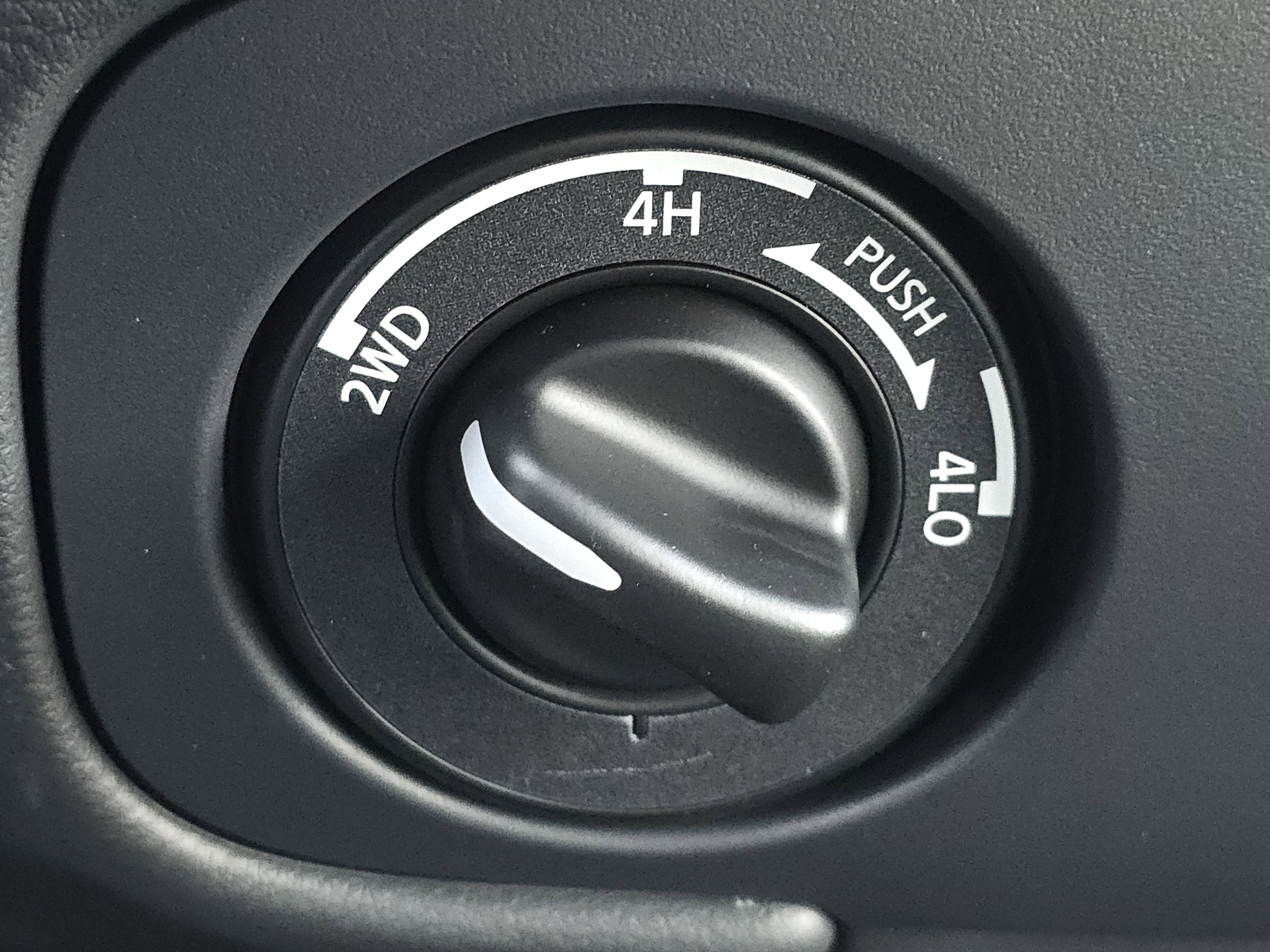 2026 Nissan Frontier PRO-4X w/R Package