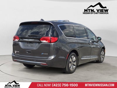 2018 Chrysler Pacifica Hybrid Limited