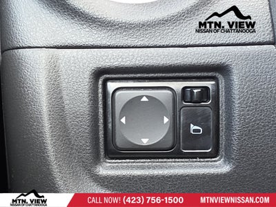 2016 Nissan Versa SV