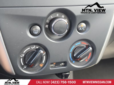 2016 Nissan Versa SV
