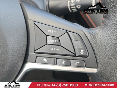 2022 Nissan Kicks SR