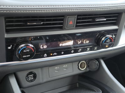 2027 Nissan Rogue SV