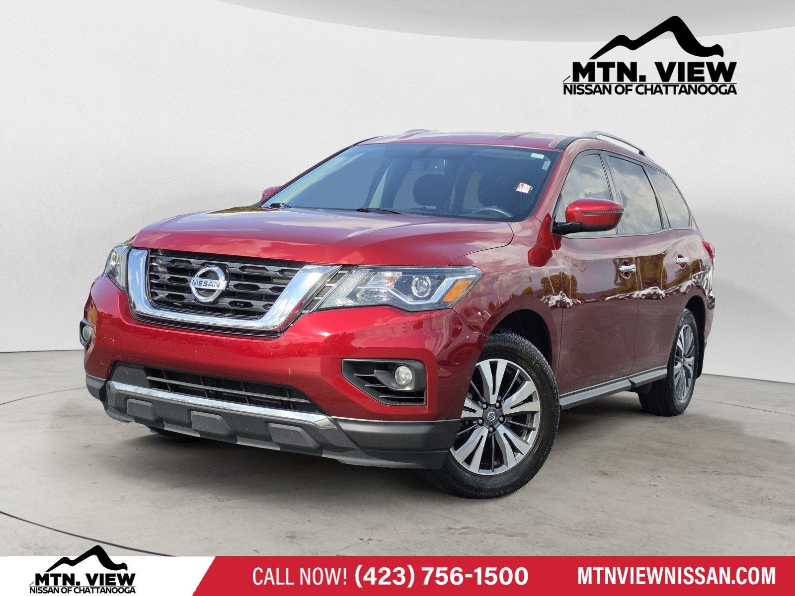 2020 Nissan Pathfinder SV
