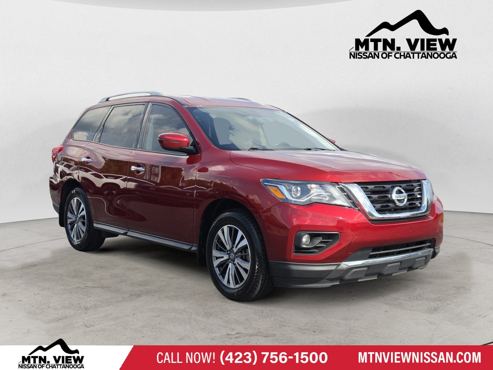 2020 Nissan Pathfinder SV