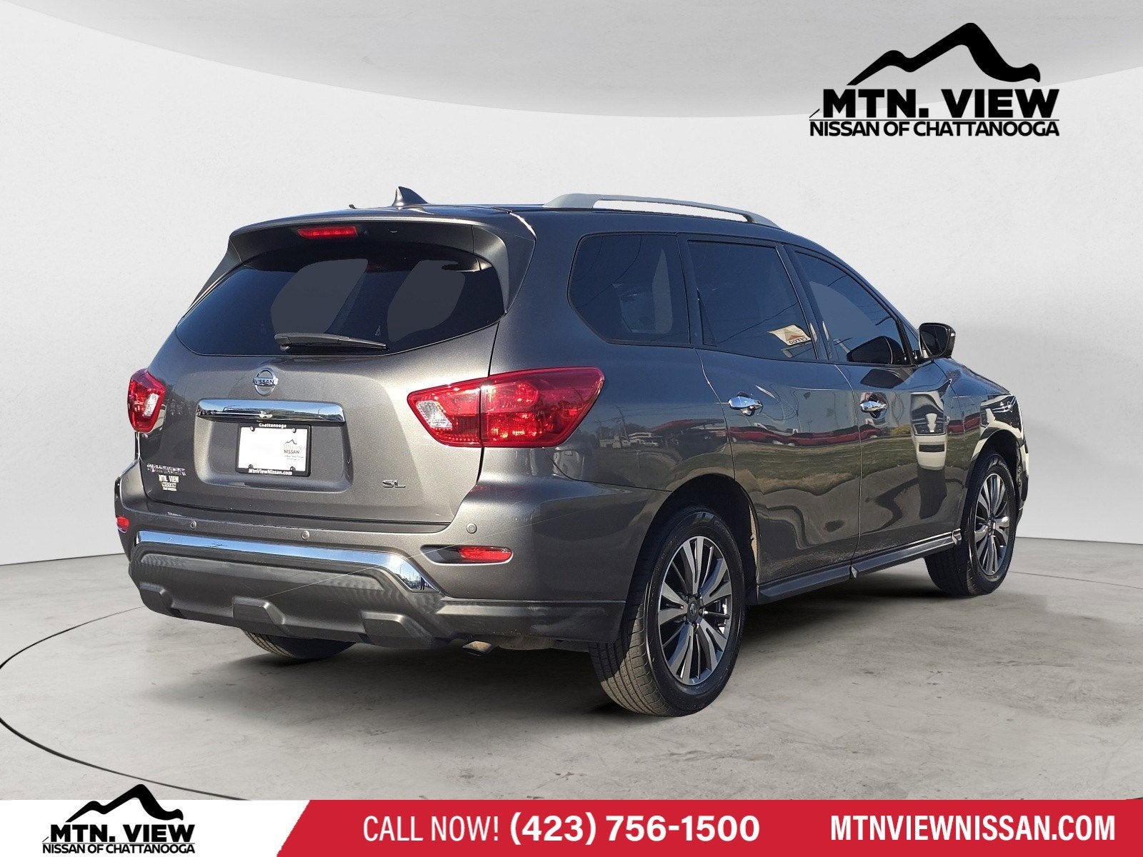 2020 Nissan Pathfinder SL