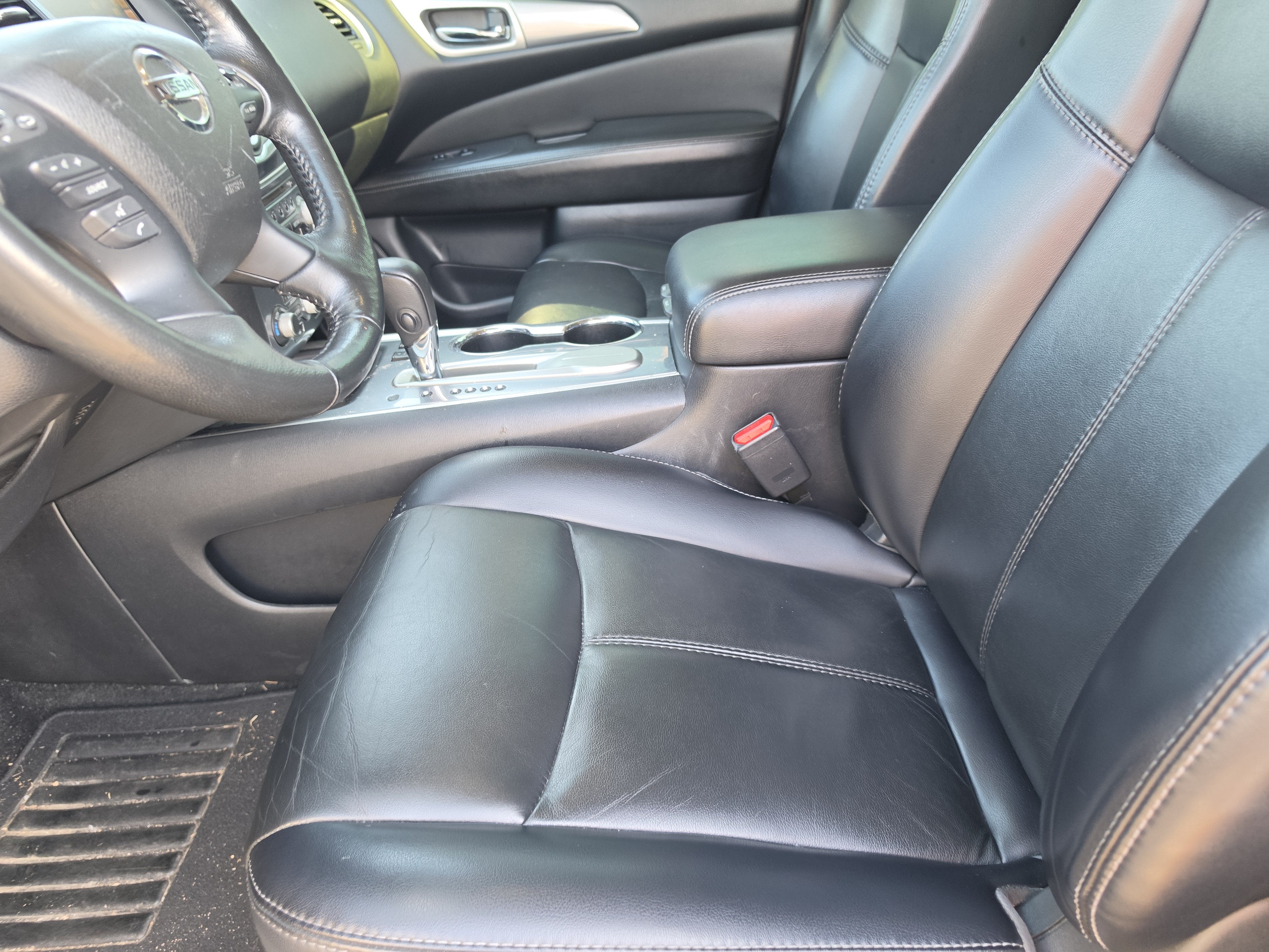 2019 Nissan Pathfinder SL