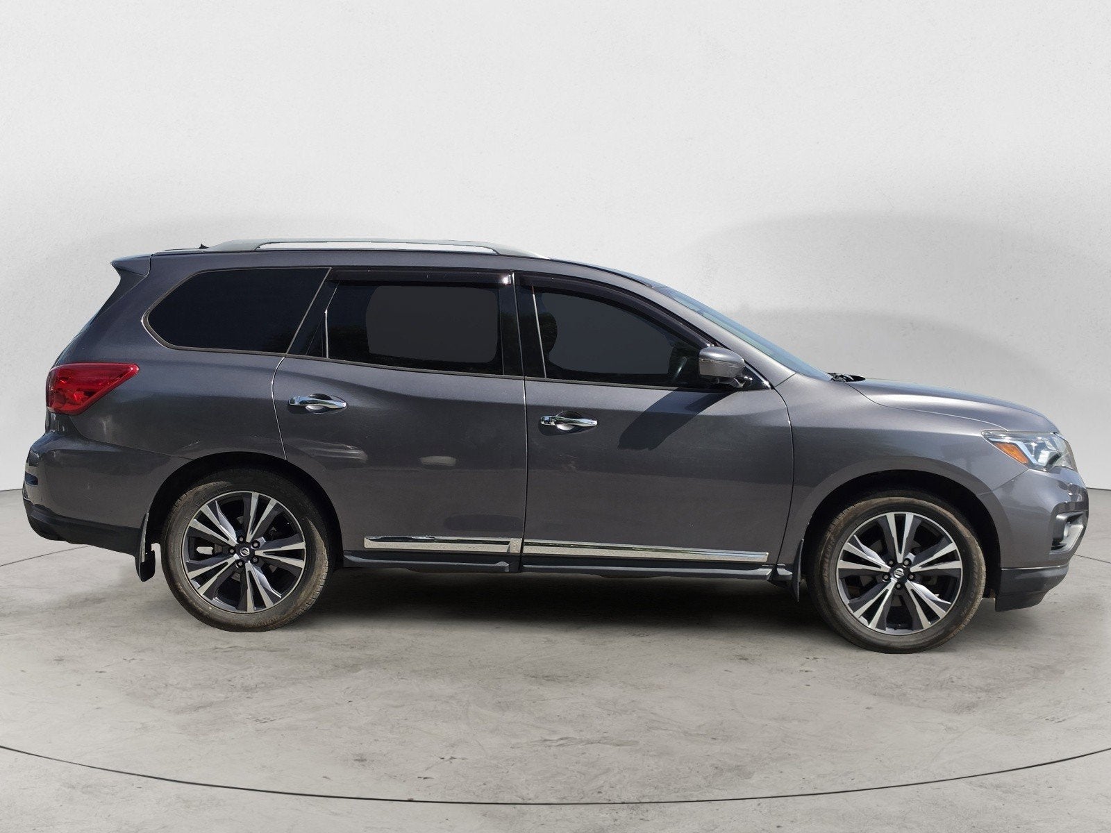2017 Nissan Pathfinder Platinum