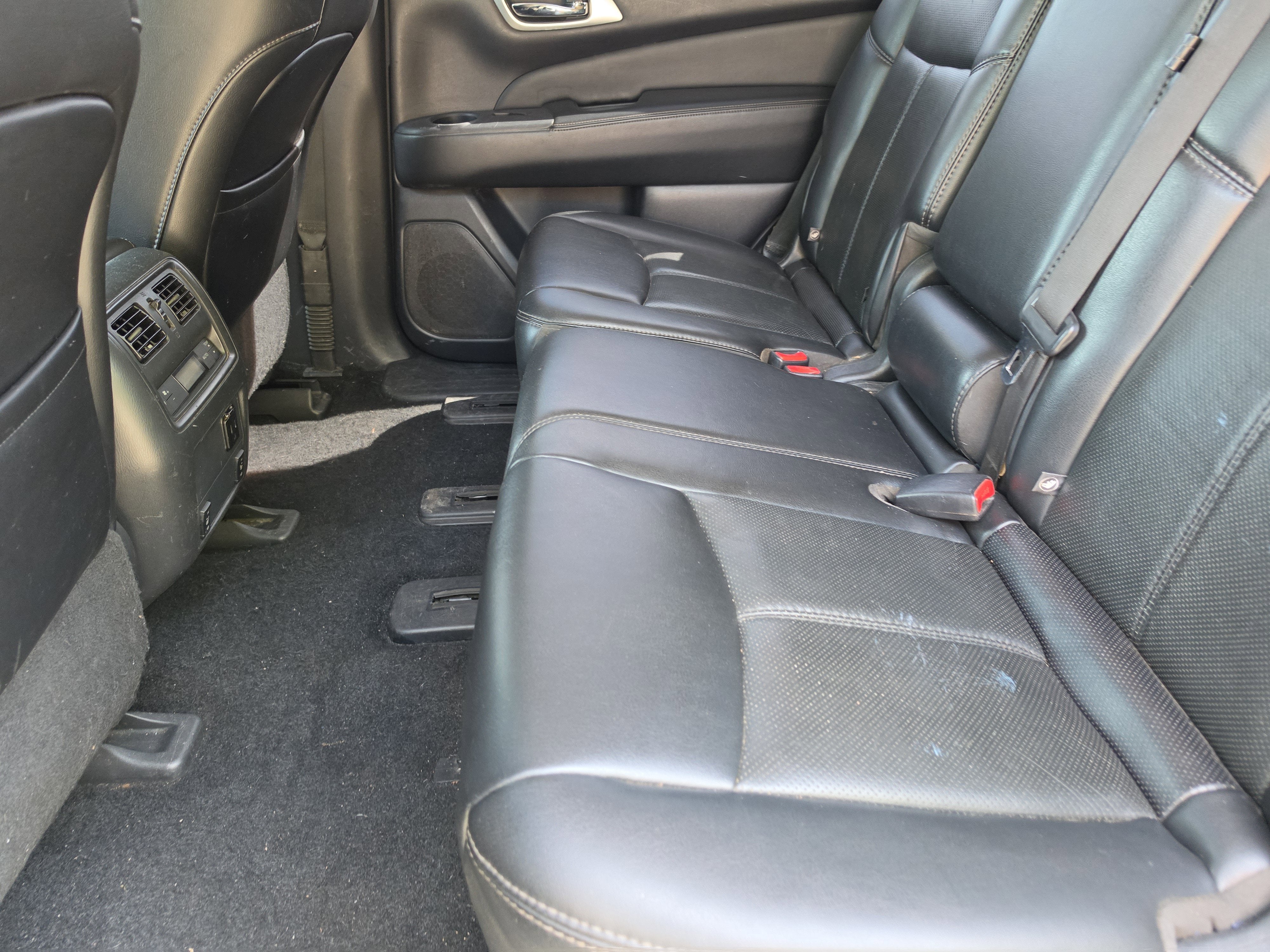 2017 Nissan Pathfinder Platinum