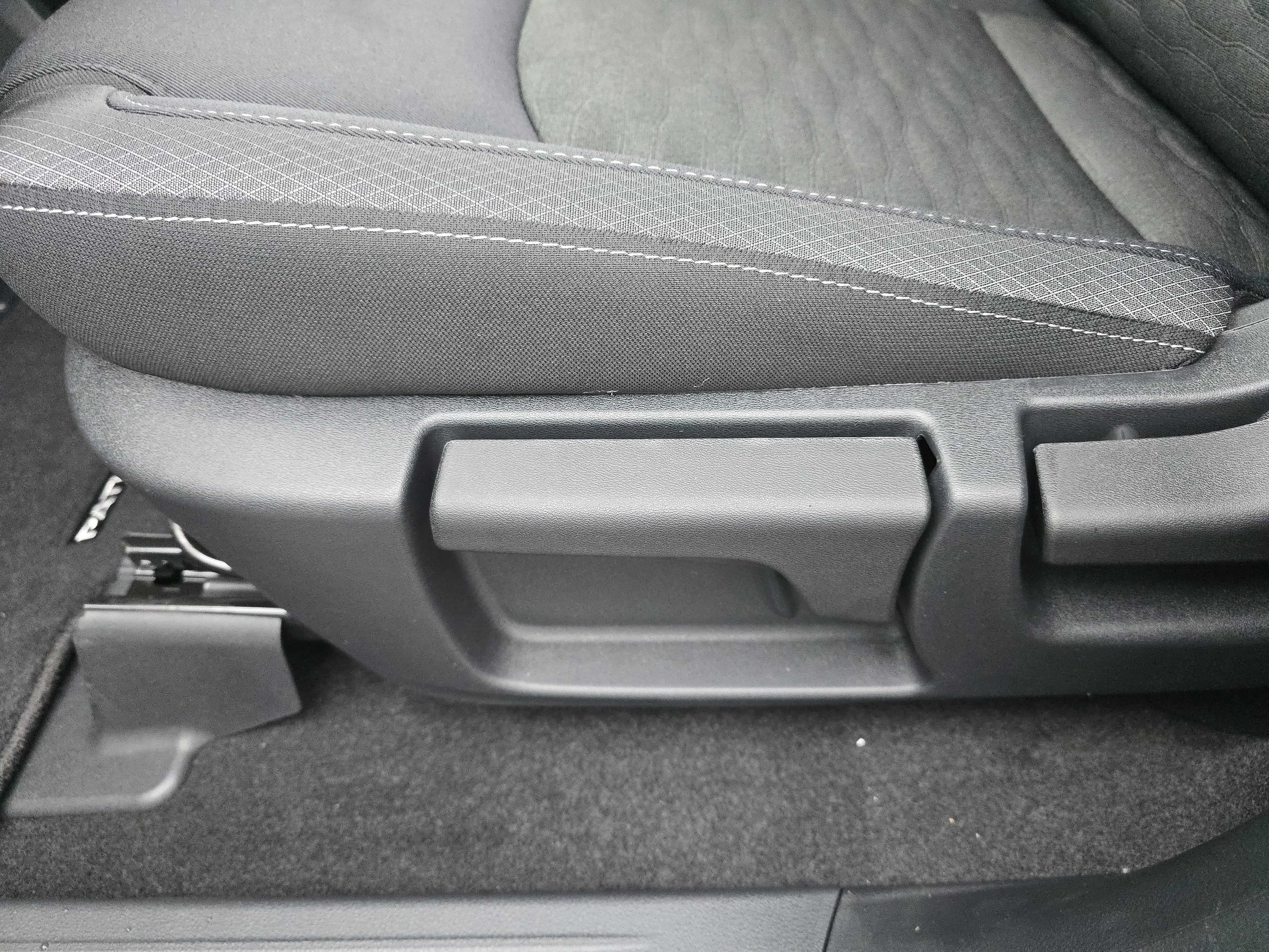 2026 Nissan Pathfinder S