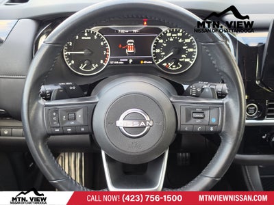 2024 Nissan Pathfinder SV