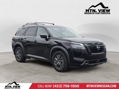 2023 Nissan Pathfinder SV