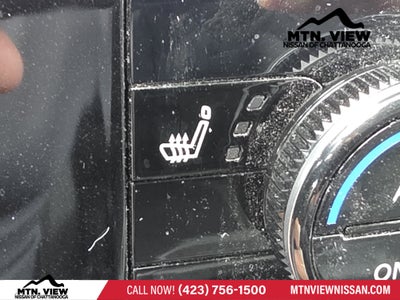 2023 Nissan Pathfinder SV