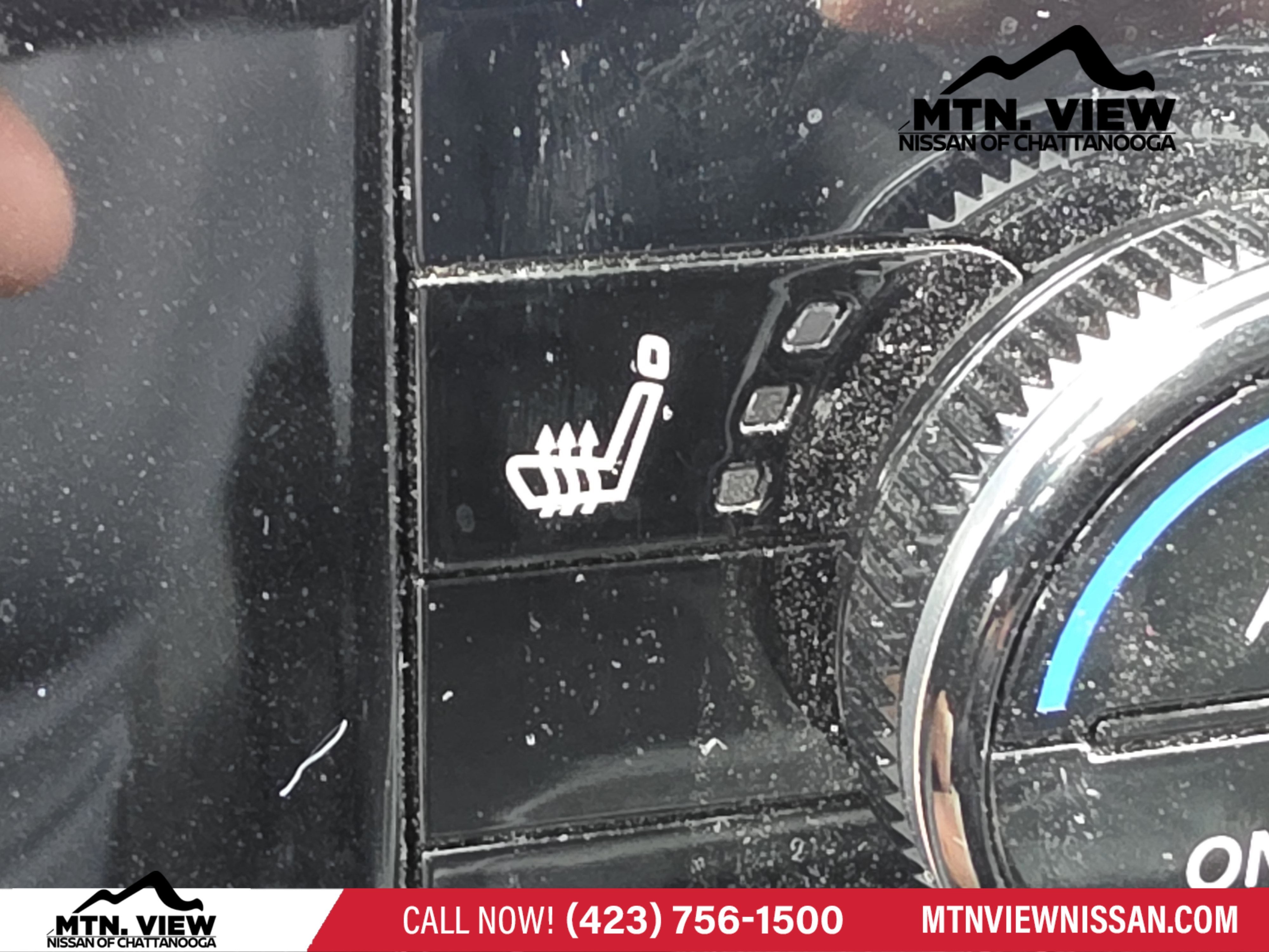 2023 Nissan Pathfinder SV