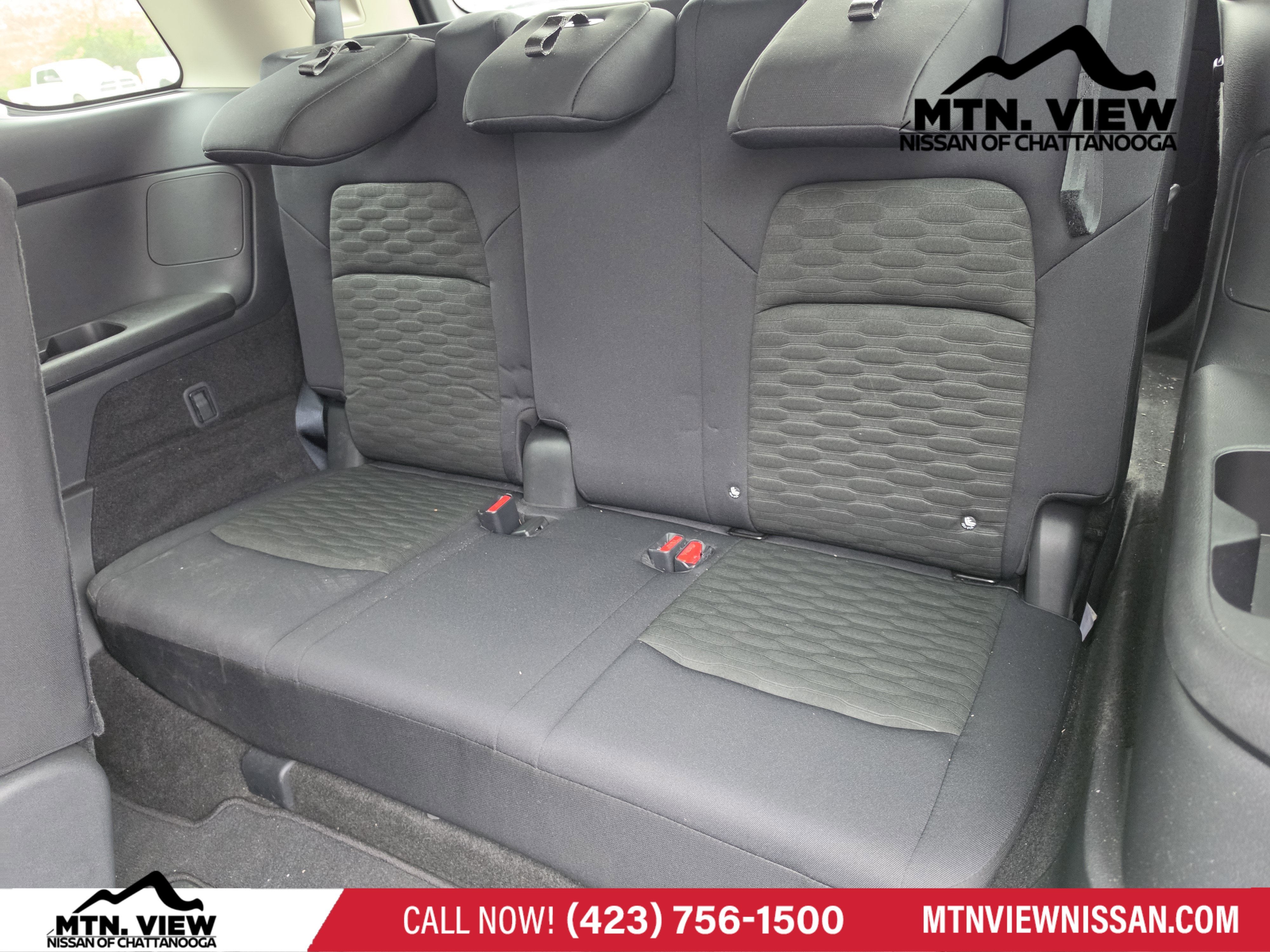 2023 Nissan Pathfinder SV