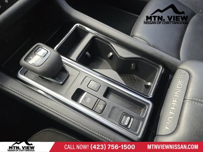 2024 Nissan Pathfinder SL