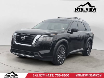 2024 Nissan Pathfinder SL