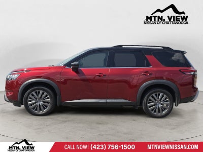 2022 Nissan Pathfinder SL
