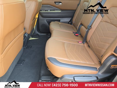 2025 Nissan Pathfinder Platinum