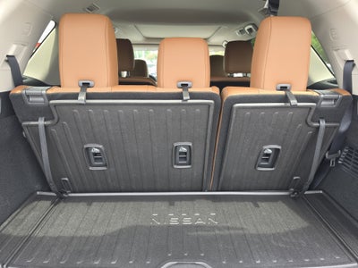2026 Nissan Pathfinder Platinum